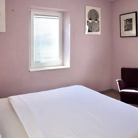 Hana Place Appartement *